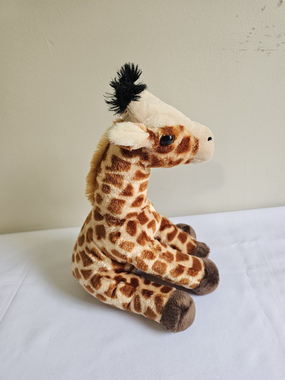 Plush Giraffe Stuffed Animal - Brown & Cream Cuddly Toy